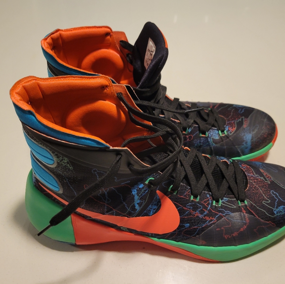 2015 Nike HyperDunks